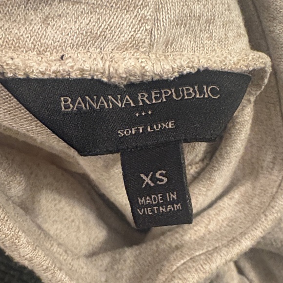 Banana Republic Oatmeal Scrunch Turtleneck - Picture 8 of 8